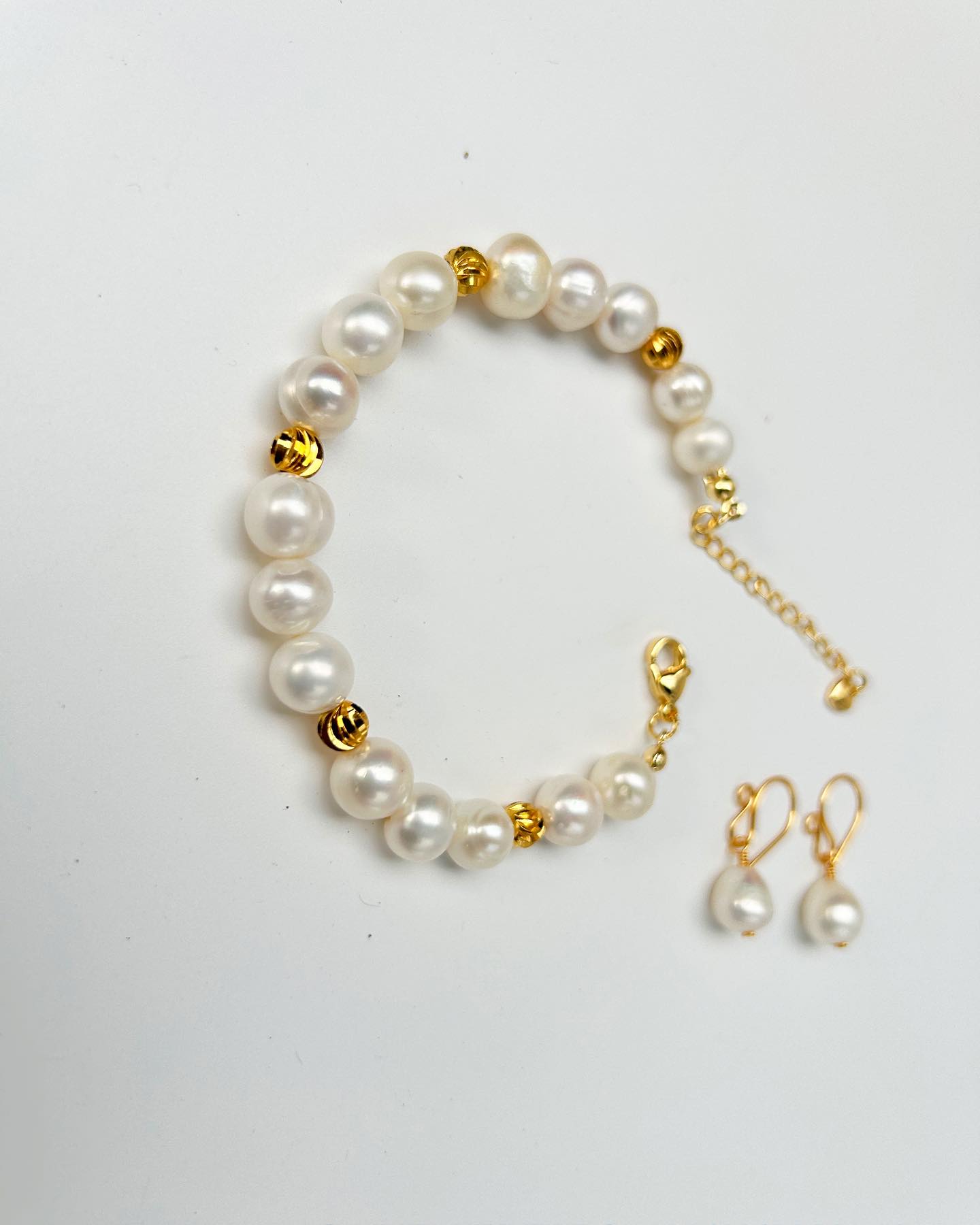 Fresh water pearl bracelet and earring set