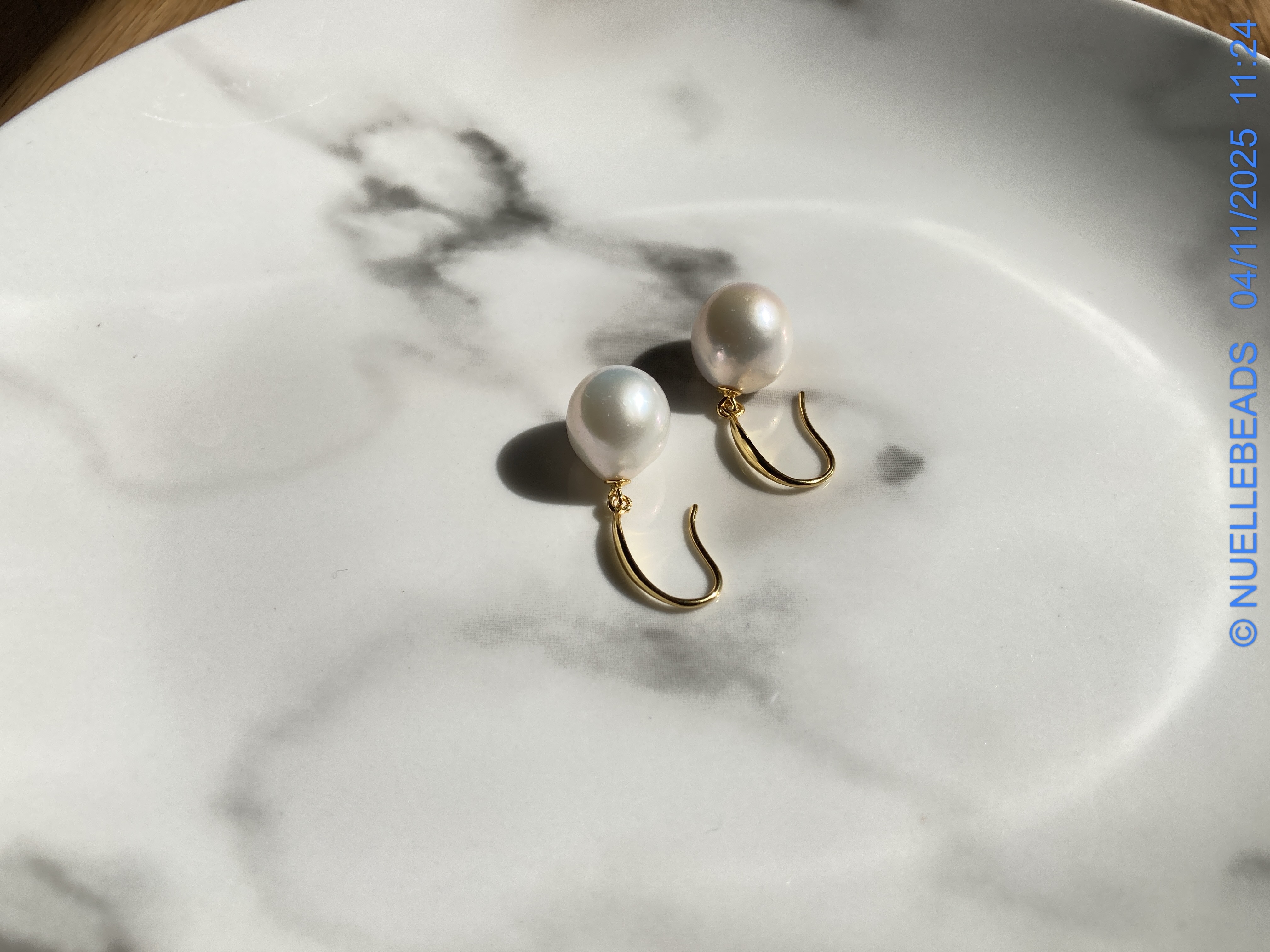 Baroque pearl earrings
