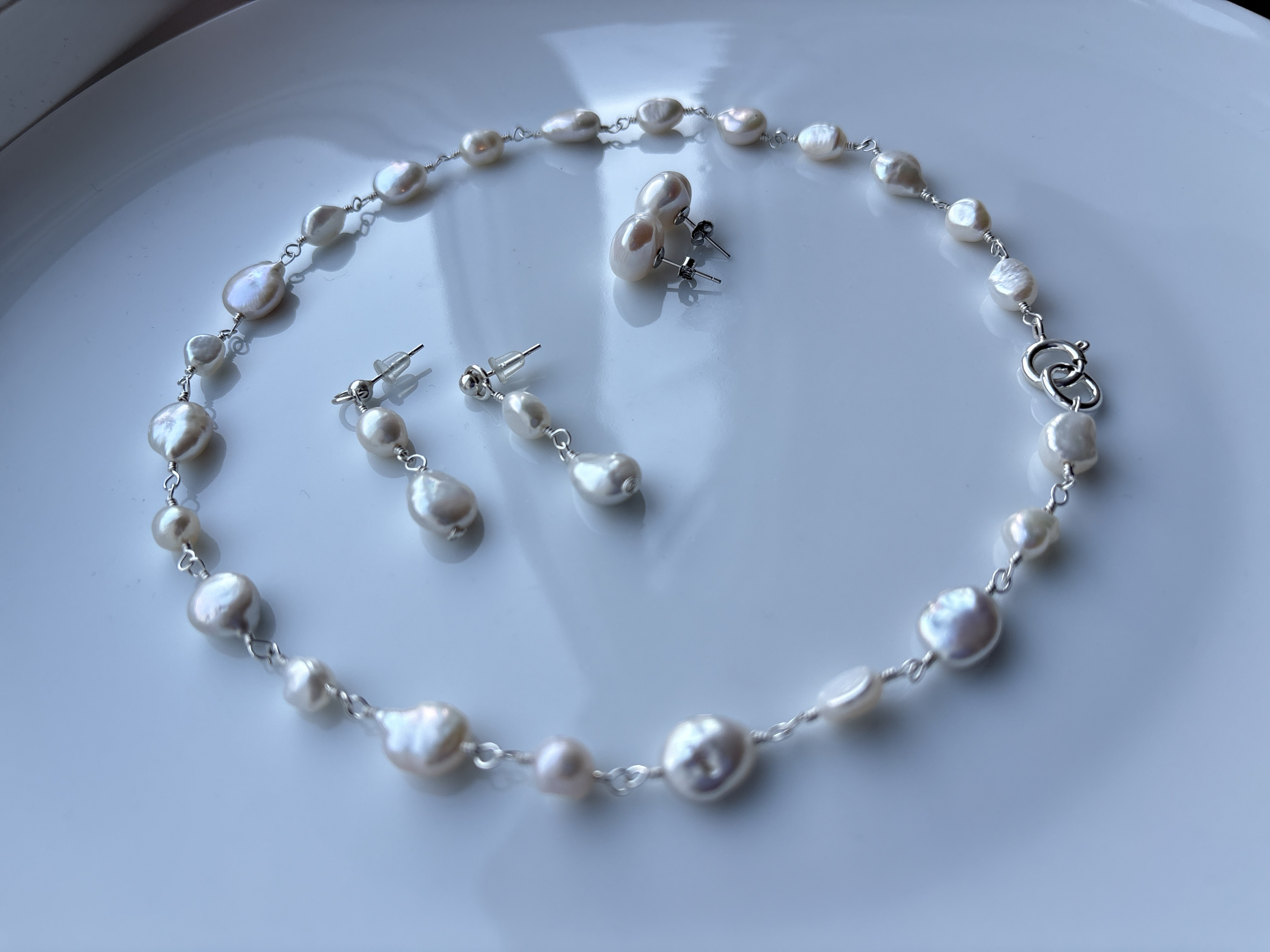 Bridal pearl jewellery