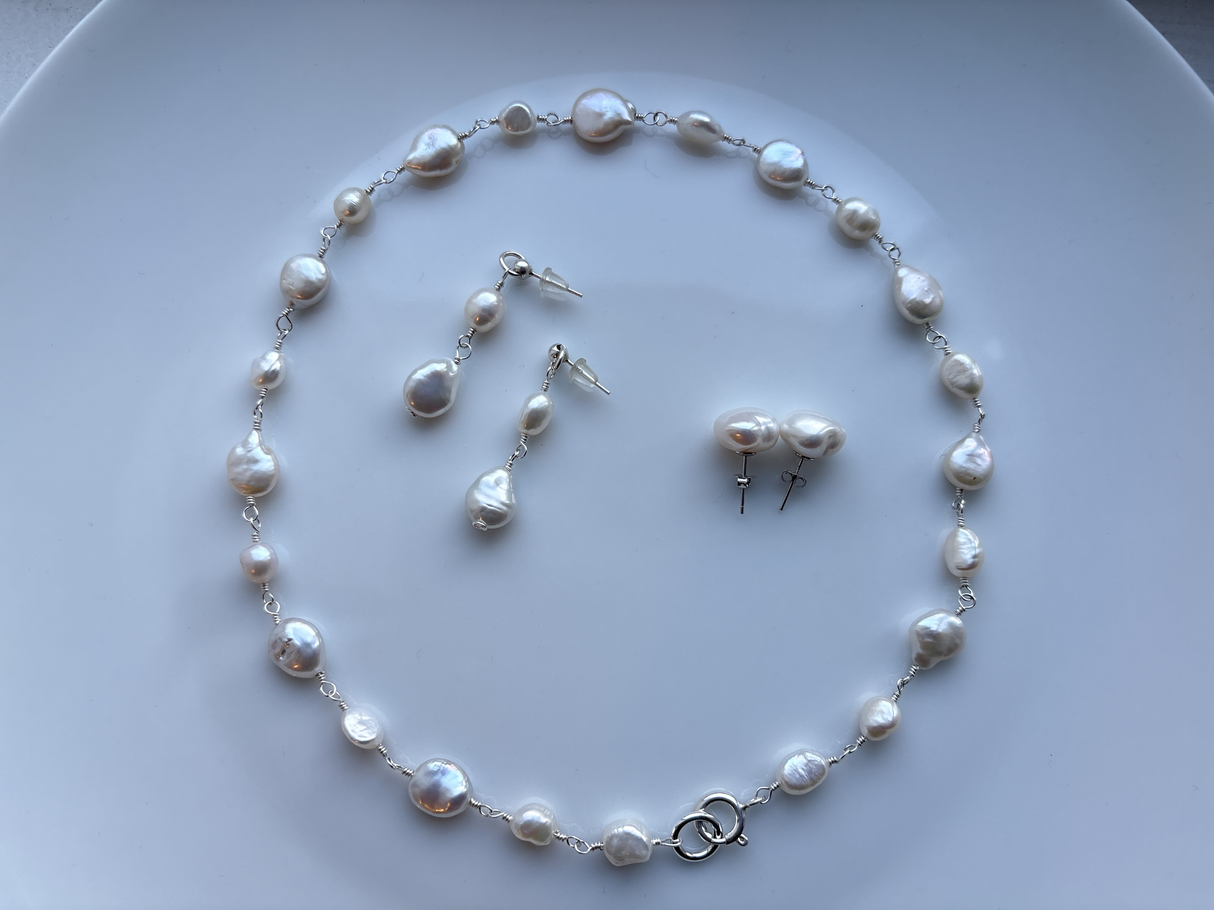 Bridal pearl jewellery